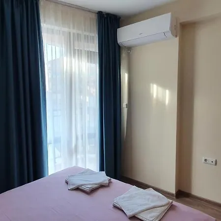 Luxury Ekaterina * チェルノモレツ