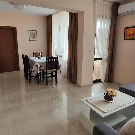 Lägenhet Luxury Ekaterina Tjernomorets