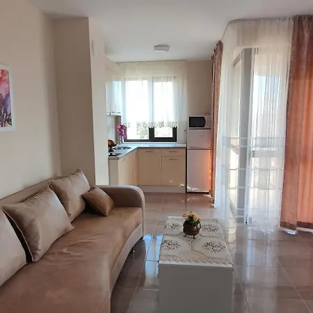 Luxury Ekaterina Tjernomorets