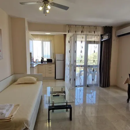 شقة Luxury Ekaterina تشيرنوموريتس