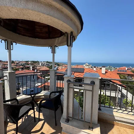 Luxury Ekaterina Appartement