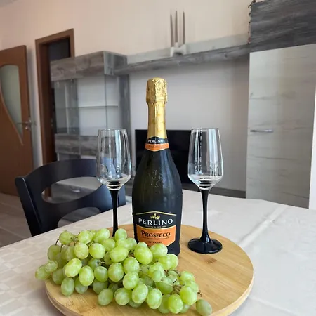 Luxury Ekaterina Appartement *