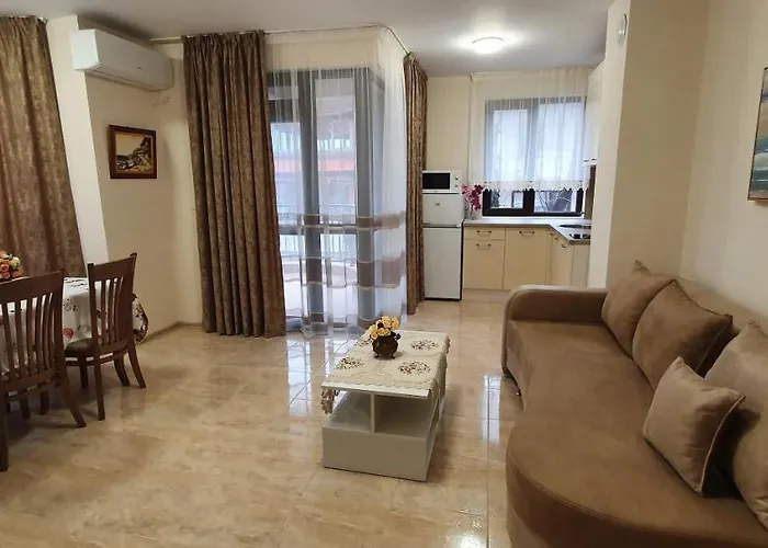 Luxury Ekaterina Chernomorets