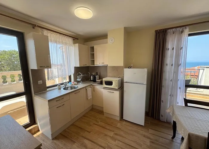 Luxury Ekaterina * Chernomorets